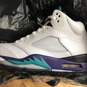 Jordan 5 “Grape”